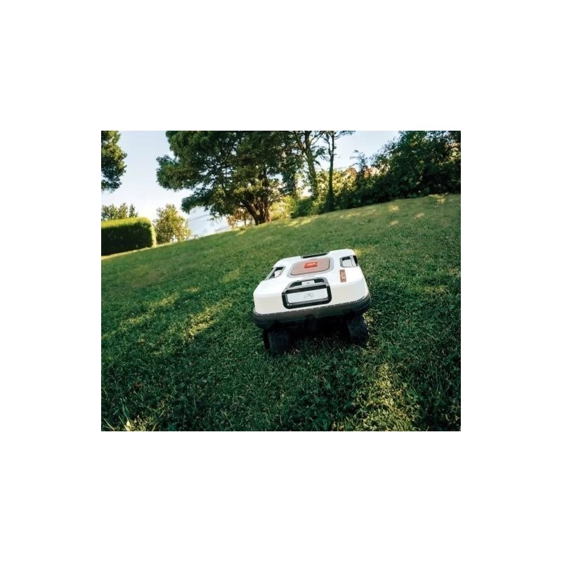 Ambrogio Cube Elite 4WD 3500m2 Robot Lawn Mower for slopes