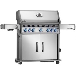 Napoleon Rogue® PRO-S 625 RSIB stainless steel SIZZLE ZONE™ 7 gas barbecue with side and rear burner