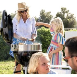 Napoleon charcoal grill PRO22